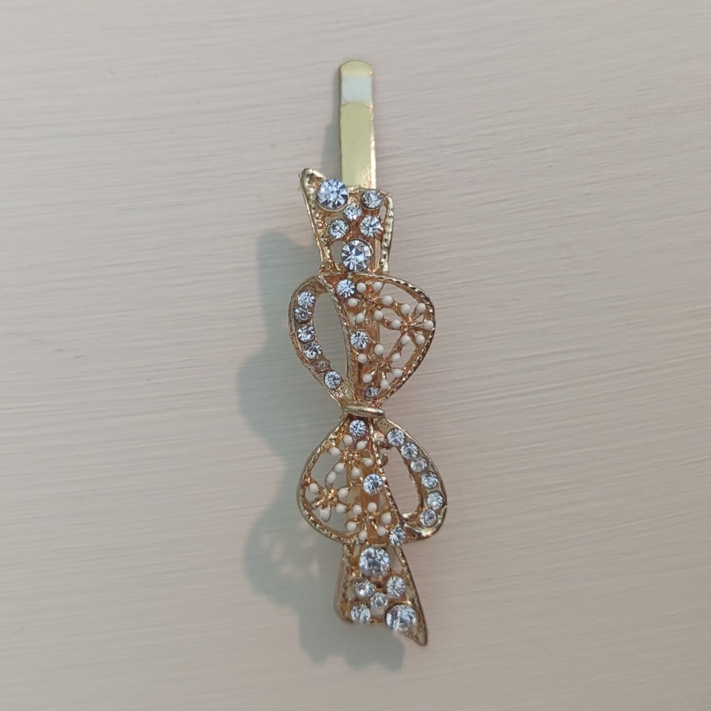 Assorted Hair Clips/Pins - Picture 7 of 8